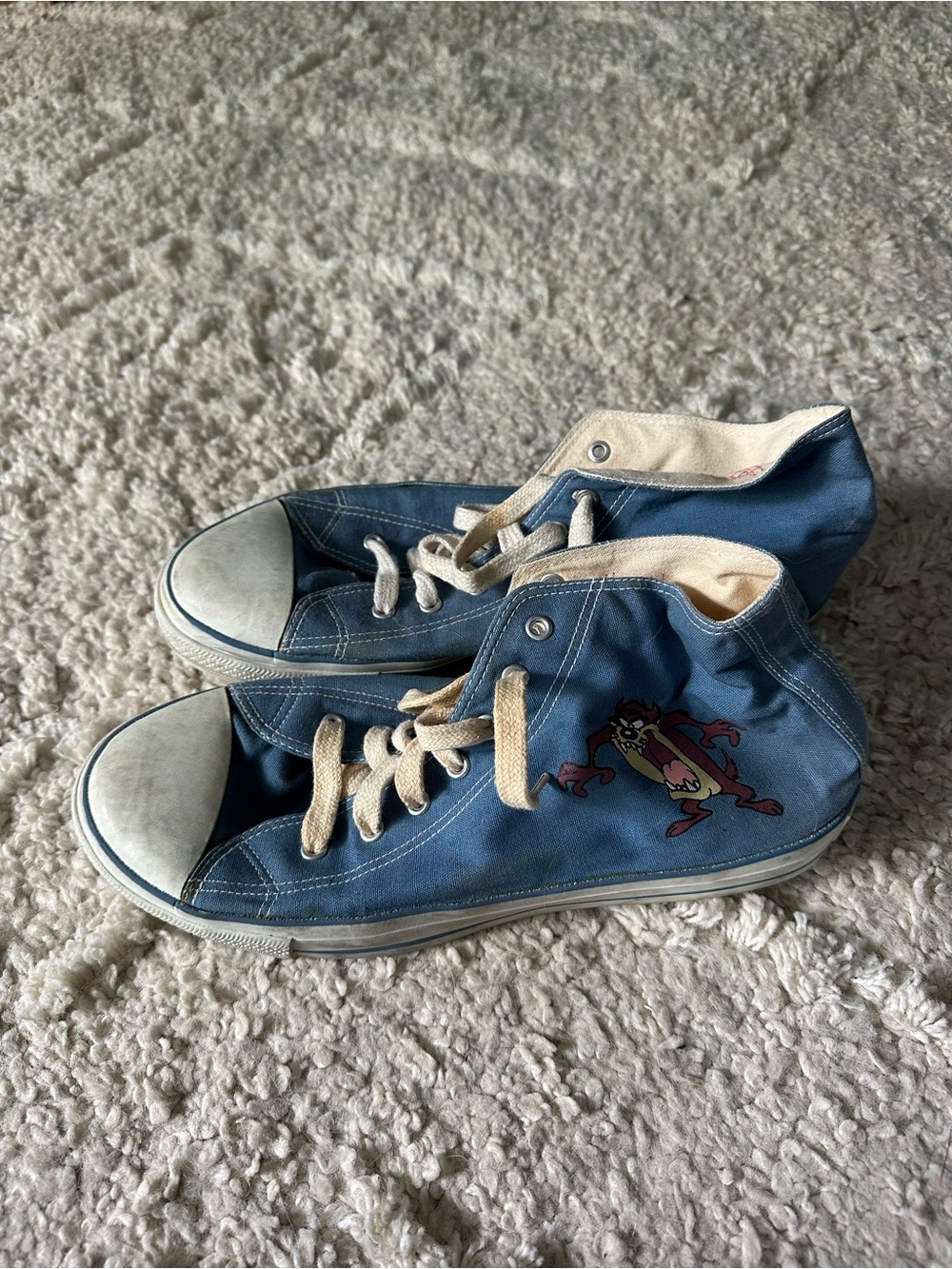 Looney Toons Blue High-Top Sneakers with Taz Graphic